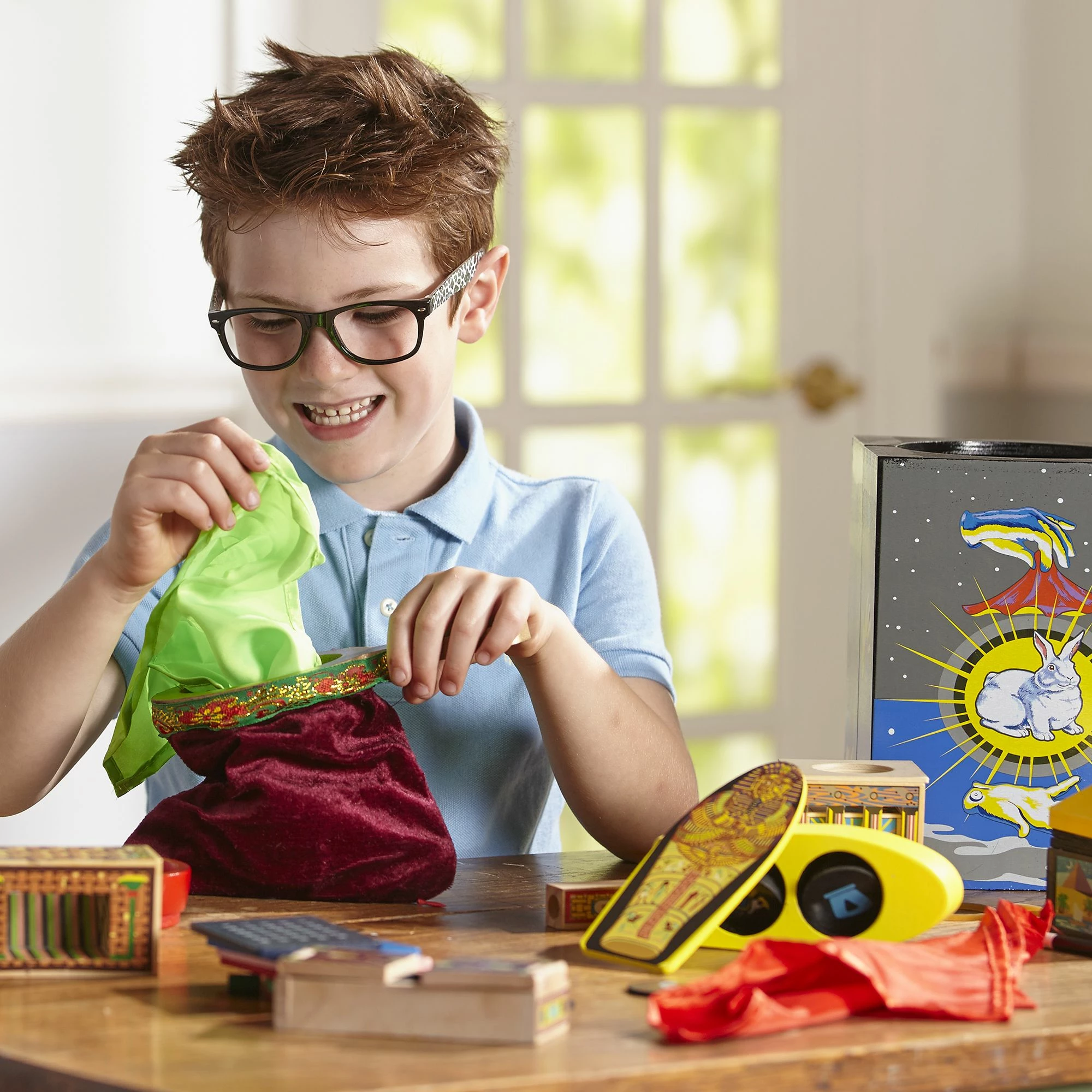 Melissa & Doug Deluxe Magic Set - Image 2