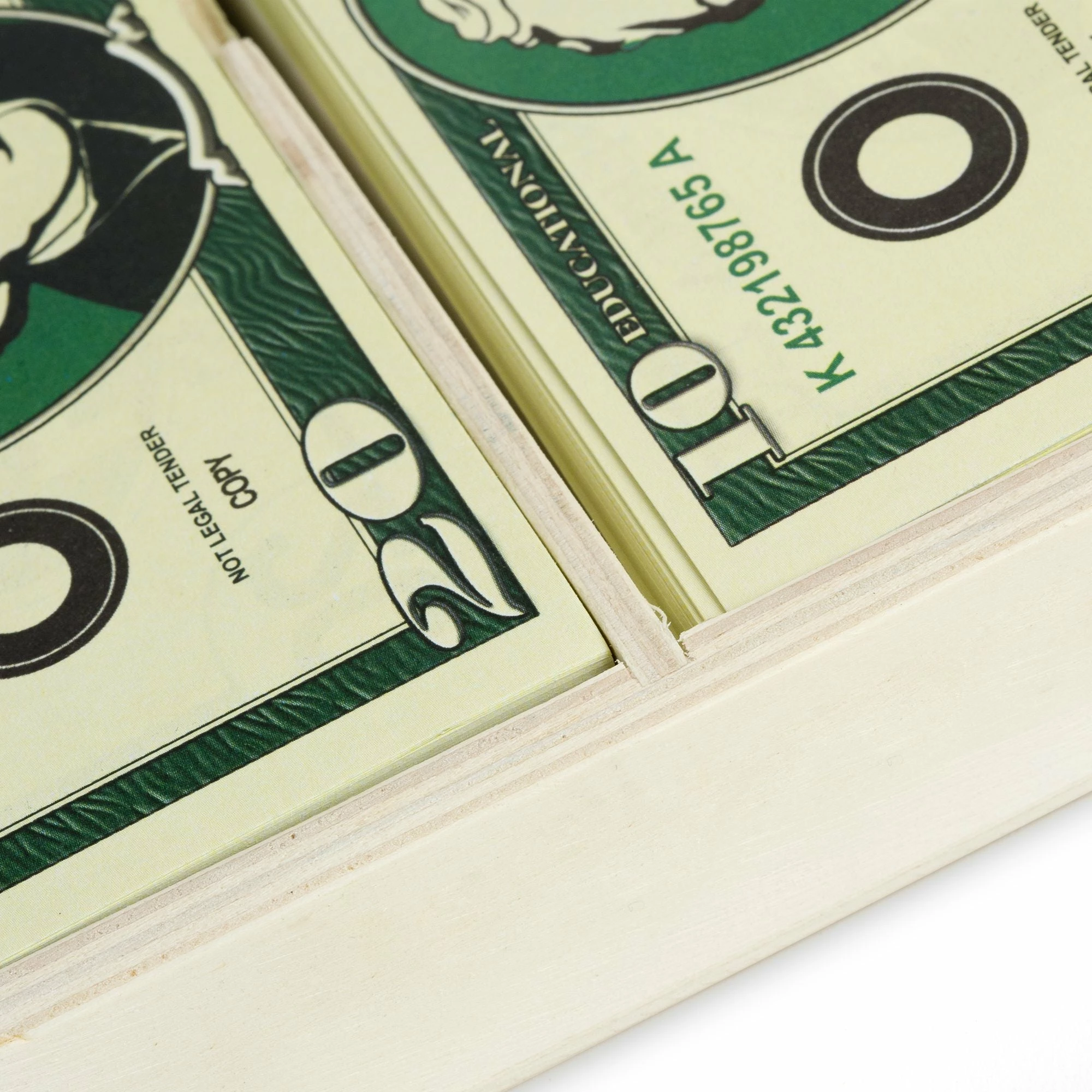 Melissa & Doug Play Money Set - Image 4