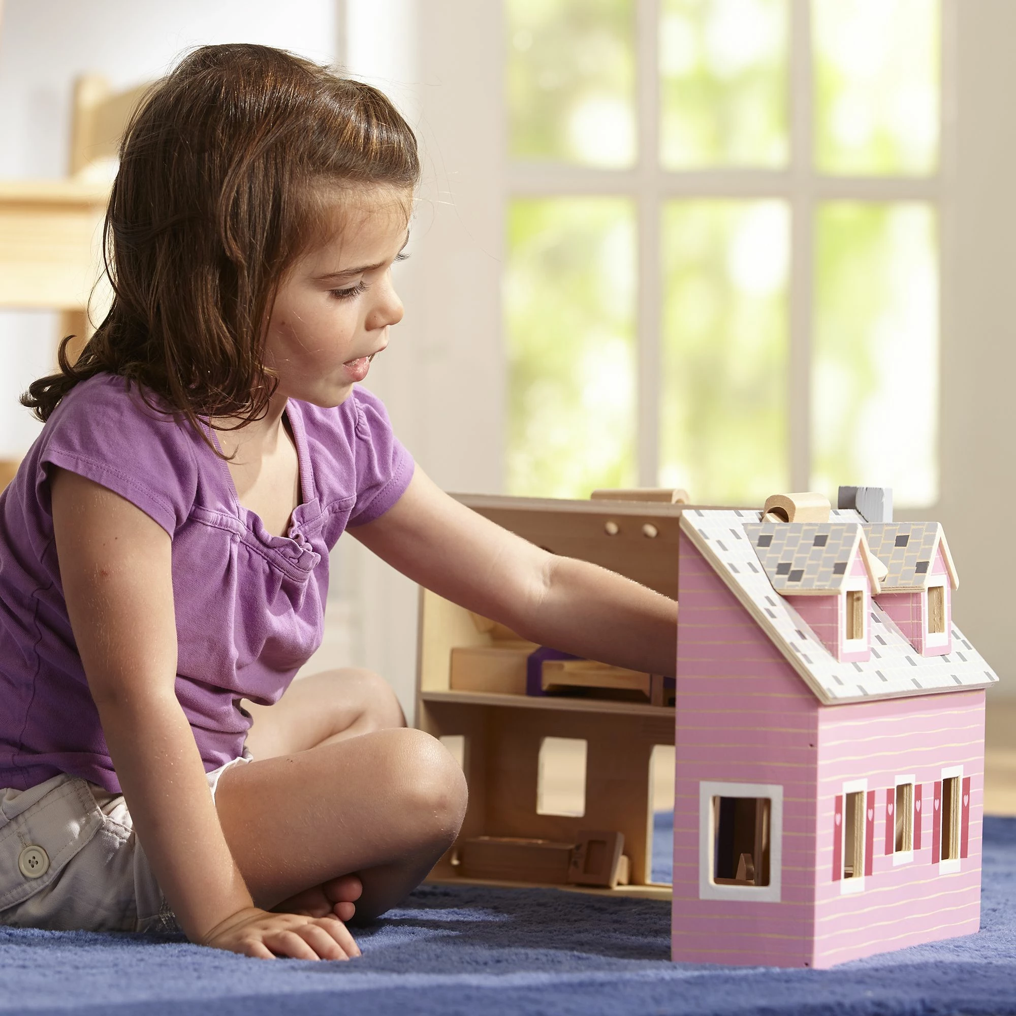 Melissa & Doug Fold & Go Dollhouse - Image 2