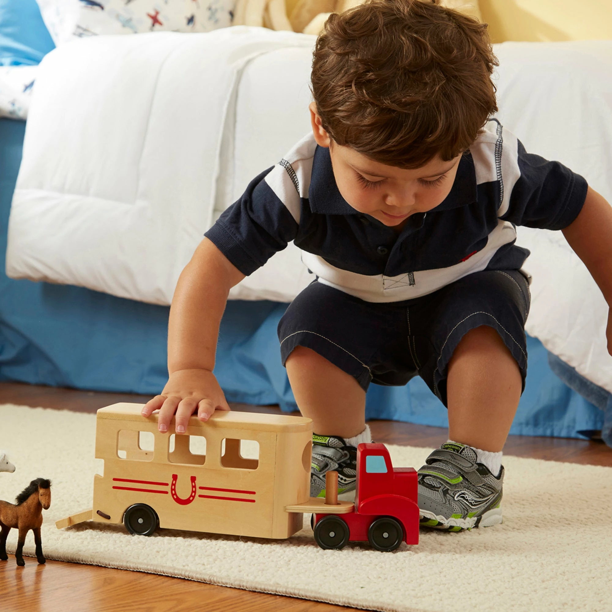 Melissa & Doug Horse Carrier - Image 2