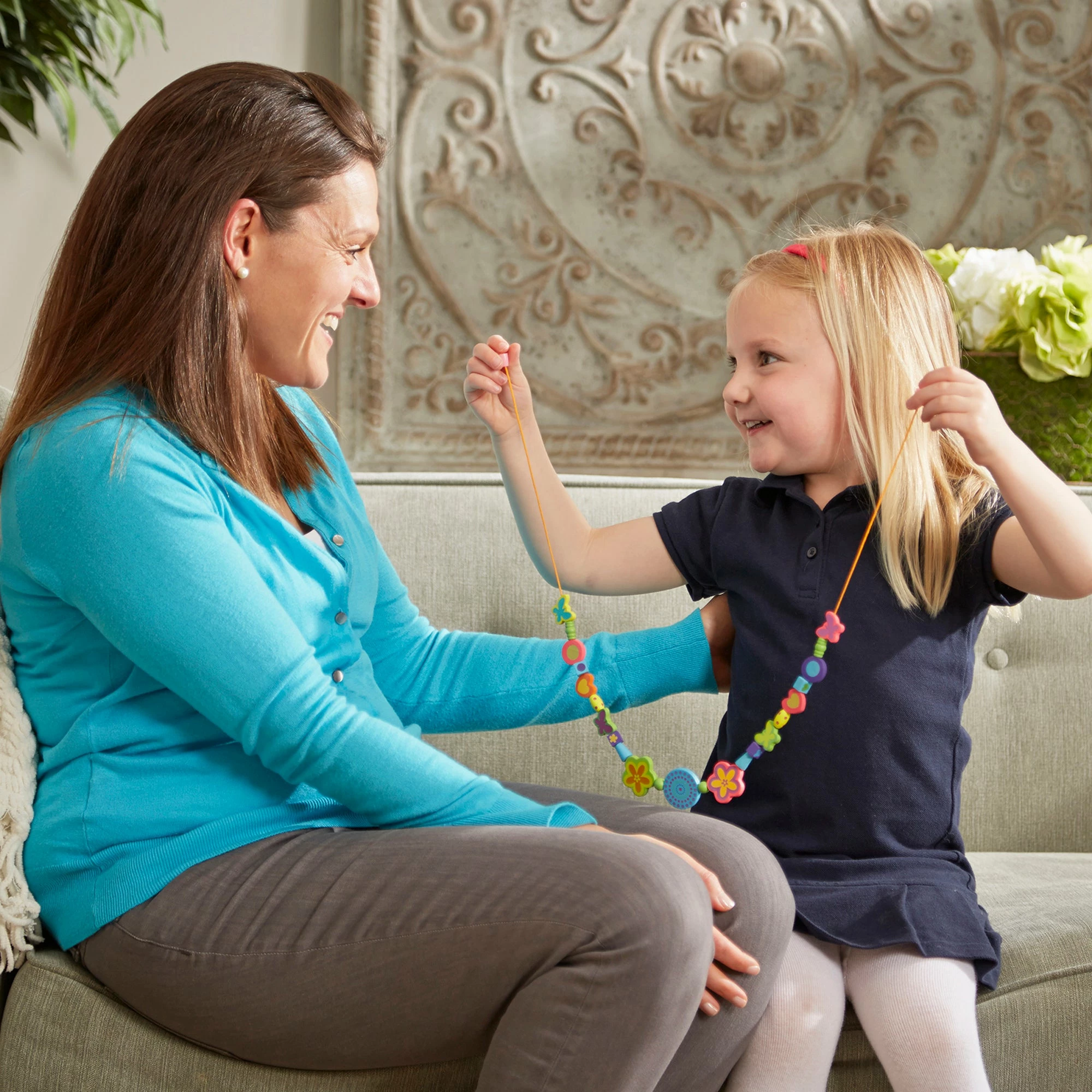 Melissa & Doug Bead Bouquet - Image 7