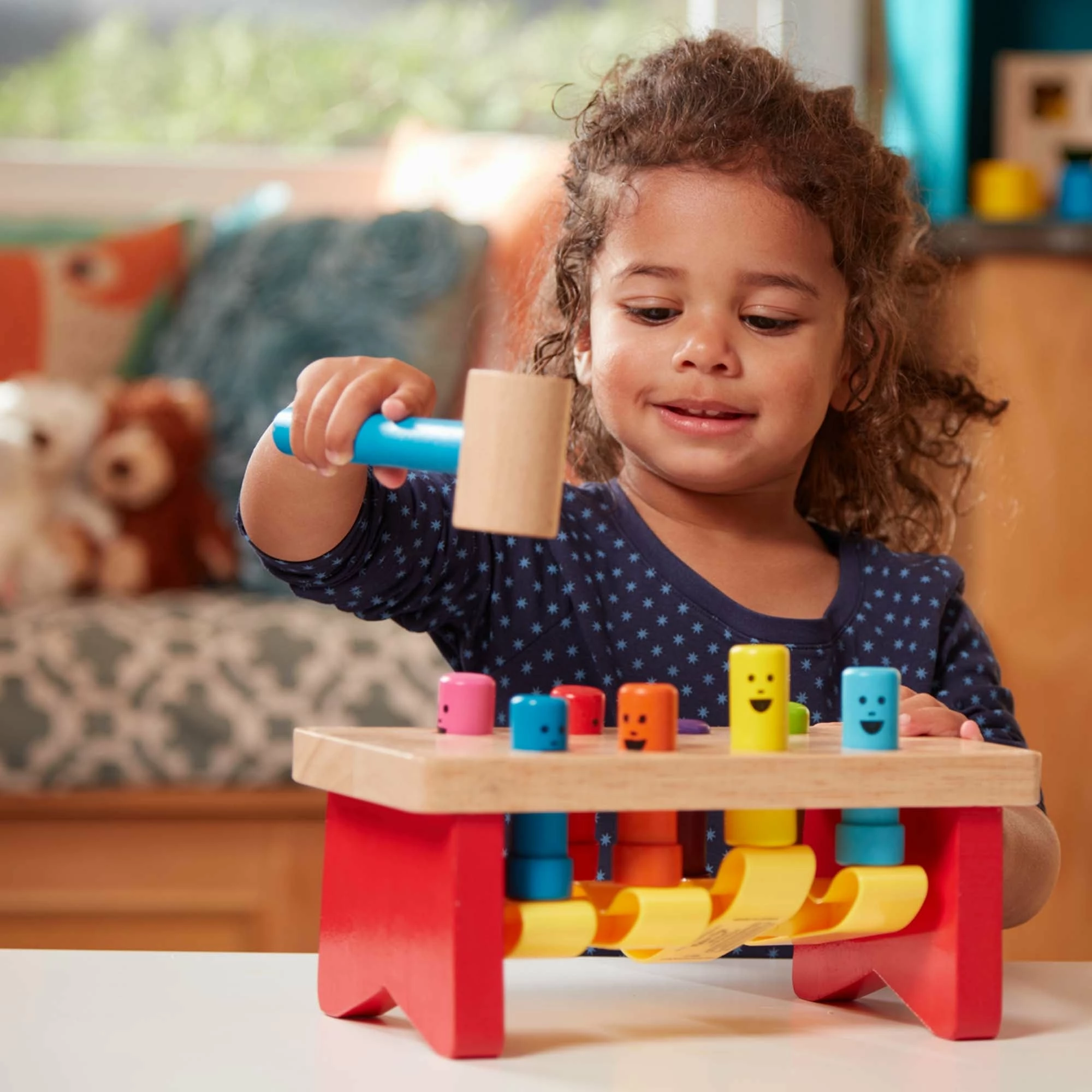 Melissa & Doug Deluxe Pounding Bench - Image 4