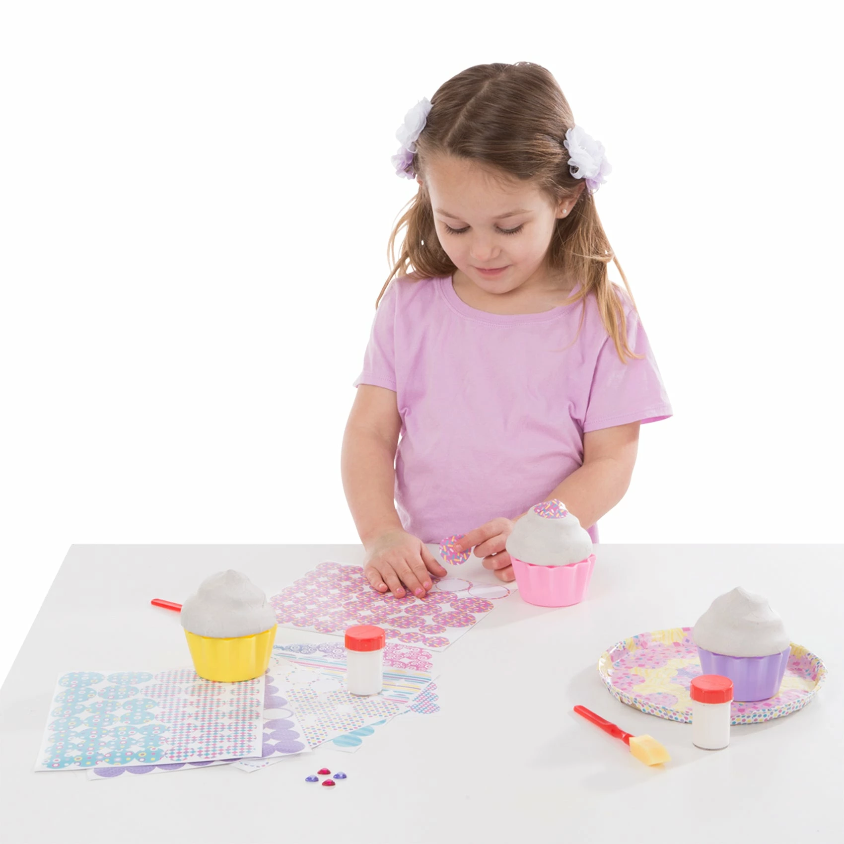 Melissa & Doug Decoupage Made Easy Deluxe Craft Set - Cupcakes - Image 5